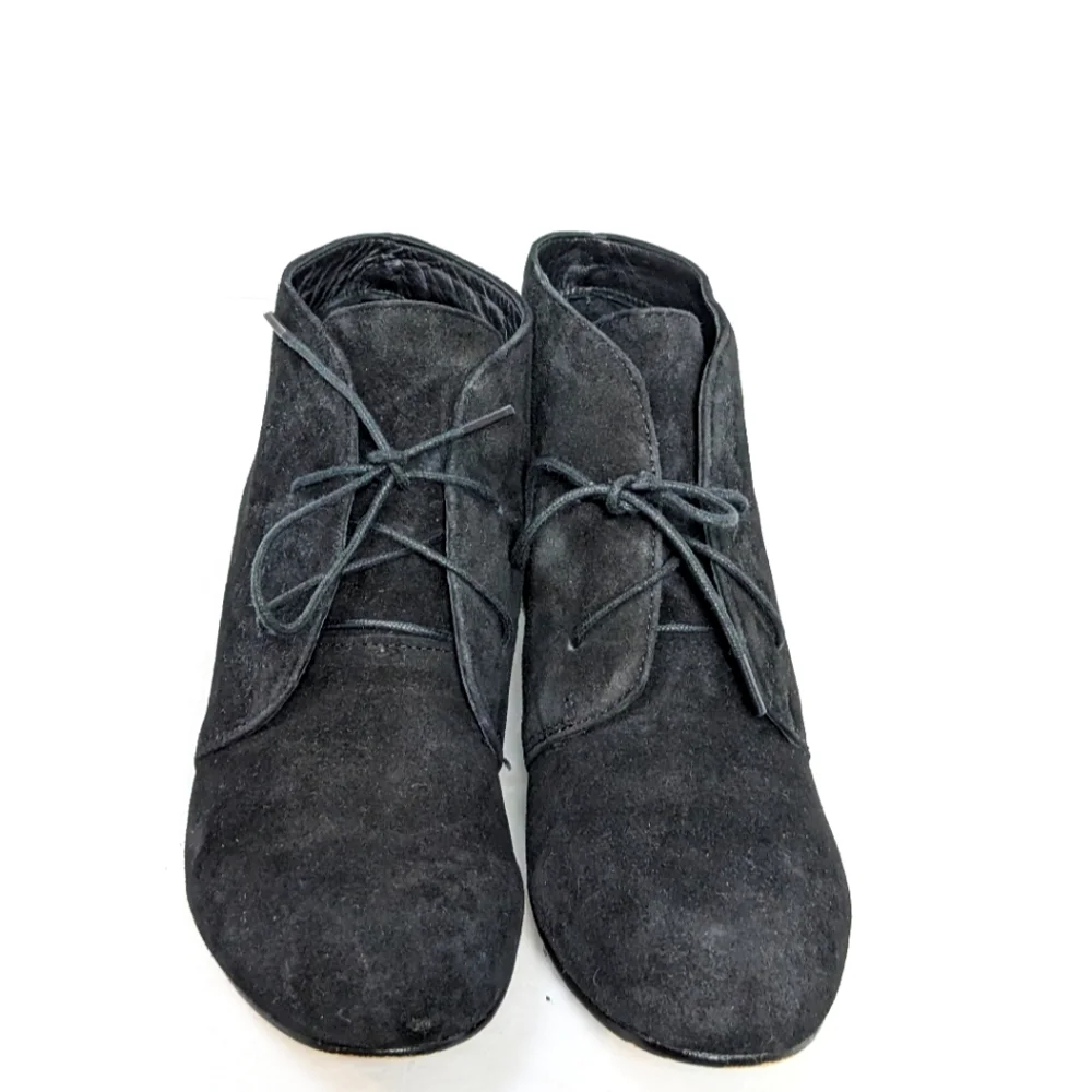Dolce Vita suede chukka shoes